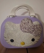 Pojemny kuferek torba Hello kitty dla dziewczynki 