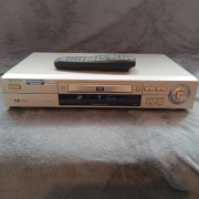 Aiwa XD-DV480 z pilotem 