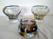 Zestaw szkła dwa wazony i popielniczka 