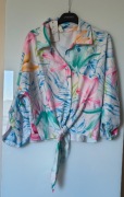 Wielobarwna koszula wiązana Nowa kolekcja wiosna lato 