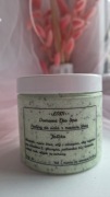 Kremowy peeling do ciała z masłem shea 