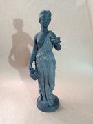 figurka: Kobieta w brokatowej sukni / miniatura rzeźby rzymskiej