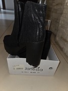 Buty na wysokiej koturnie 