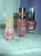 ::::: ZESTAW LAKIERÓW SALLY HANSEN + MINI LAKIER RÓŻOWY :::::