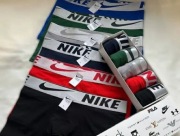 Zestaw 5 męskich bokserek w pudełku prezentowym. 