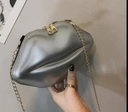 Srebrna listonoszka Torebka na łańcuszku Usta Oryginał 