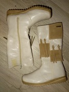 Kornecki: beżowe Kozaki dziecięce 28