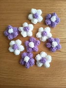 Aplikacje 3D na szydełku puff flowers