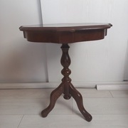 Stolik kawowy na toczonej nodze mały retro lata 1970 