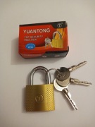 Kłódka 32mm zatrzaskowa + 3 klucze 