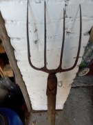 Widły 4 zębne, z czasów  PRL ,siano, trawa