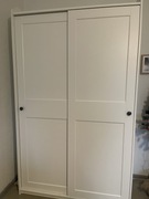 Szafa z drzwiami przesuwnymi Ikea