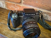 Lustrzanka analogowa Pentax SF7, obiektyw Sigma 28-70