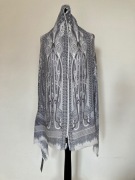 Piękny cienki szal damski z wiskozy Fraas