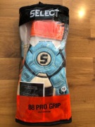 Rękawice bramkarskie Select 88 Pro Grip, nowe