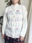 Kremowy sweter w kwiaty ażurowy basic collection 46