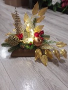 Stroik świąteczny ze szklanym domkiem led, Złoty Stroik 