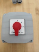 Łącznik krzywkowy gwiazda  - trójkąt 40A 0-Y-T w obudowie Tarel