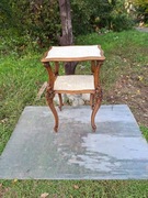 Stolik etażerka  z epoki XIX wiek 