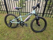 Rower dzieciěcy dla dziewczynki Kellys Lumi Koła 20 