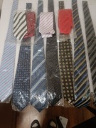 Zestaw 11 szt nowych krawatów