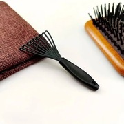 Urządzenie do czyszczenia szczotek