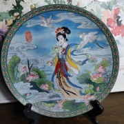 kolekcjonerski talerz bez certyfikatu