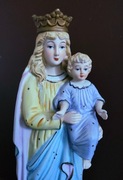 Piękna figurka Matki Bożej  z dzieciątkiem Jezus