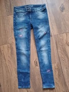 Spodnie dzinsowe 140cm 