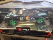 BURAGO 1:18 w kartonie PORSCHE 911 CARRERA RACING 1993
