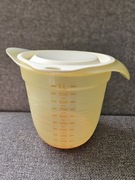 Tupperware Dzbanek Finezja z miarką i szczelną pokrywką  1 litr