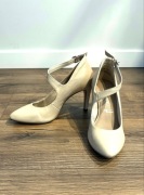 Czółenka skórzane Tamaris