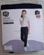 Youngstyle spodnie dresowe dziewczęce granatowe 152