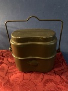 MENAŻKA  WOJSKOWA  POLSKA