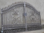 Brama kuta dwuskrzydłowa wjazdowa do dworku willi 