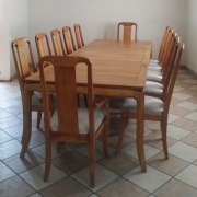 Meble USA do jadalni, stół, krzesła, kredens, komoda, biblioteczki