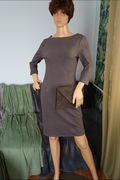 Sukienka elegancka prosta zamszowa przed kolano rękawy 3/4 S