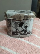 Puszka metalowa skarbonka jeans para motocykl vintage lata 90