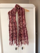 czerwony różowy gruby wiśniowy szalik zimowy jesienny wefredzle z fredzlami