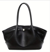 Duża torba na ramię czarna ekoskóra pomysł na prezent