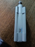 Siłownik pneumatyczny firmy FESTO DSBC-32-40-PPSA-N3
