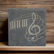 Podstawka pod filiżankę kubek z grawerem łupek