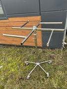 Wieszak obrotowy na ubrania 