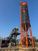 Mobilna wytwórnia betonu 4Build Fast Bet-35 z silosem na cement