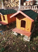 Buda drewniana dla psa, ocieplana