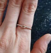 Pierścionek damski dla nastolatki 