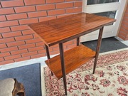 stary stolik z epoki PRL