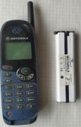 Zabytkowy telefon Motorola M3688