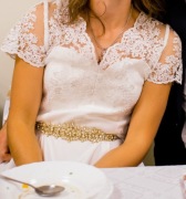 Suknia ślubna + wszelkie akcesoria (buty, bolerko, welon, spinki, paski) 