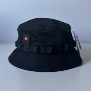 Czarny kapelusz ELLESSE RANORI BUCKET HAT SAFA1457 uniseks